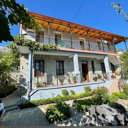 Përmet Garden Guest House מראה חיצוני תמונה