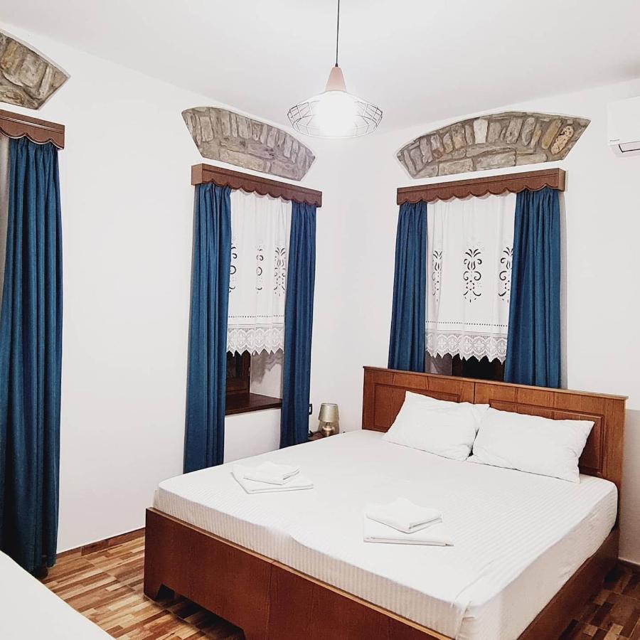 Përmet Garden Guest House מראה חיצוני תמונה
