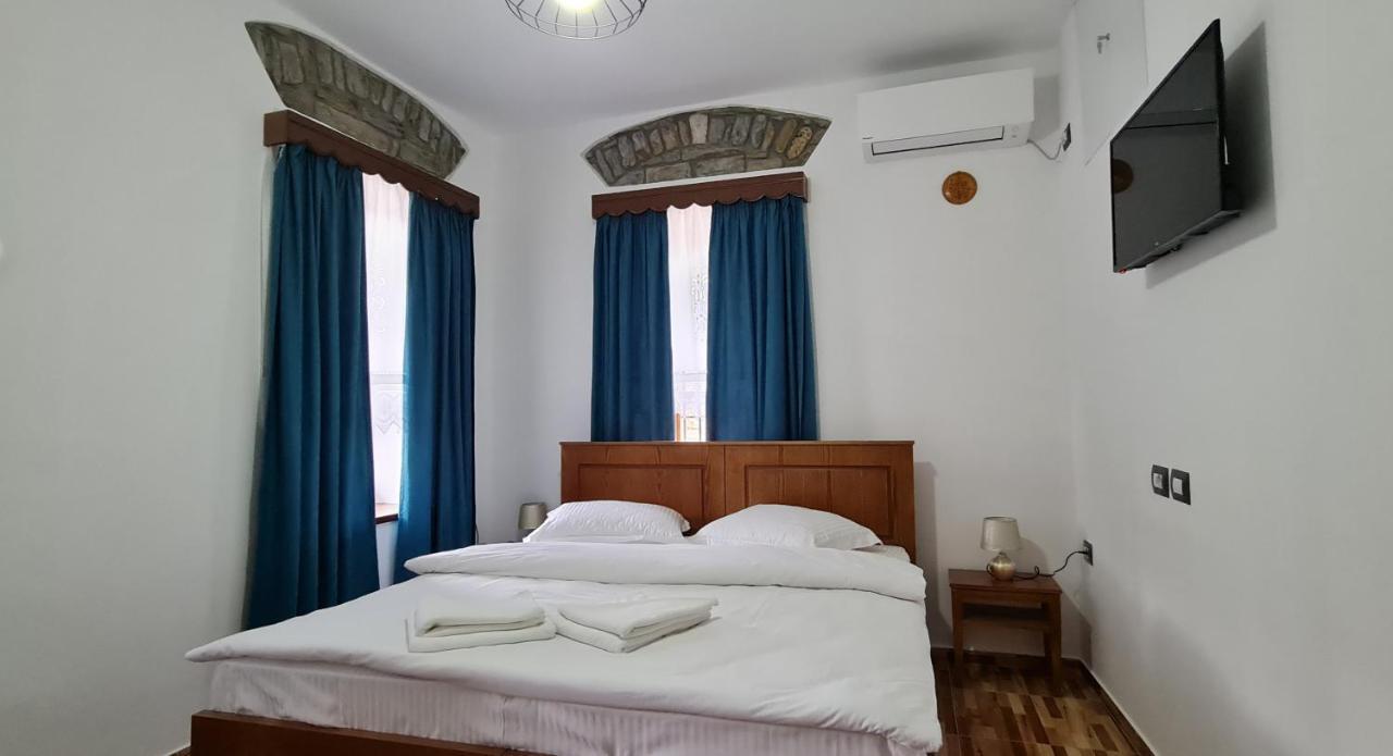 Përmet Garden Guest House מראה חיצוני תמונה