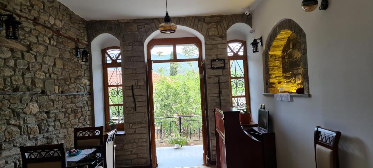 Përmet Garden Guest House מראה חיצוני תמונה