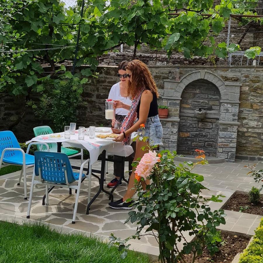 Përmet Garden Guest House מראה חיצוני תמונה