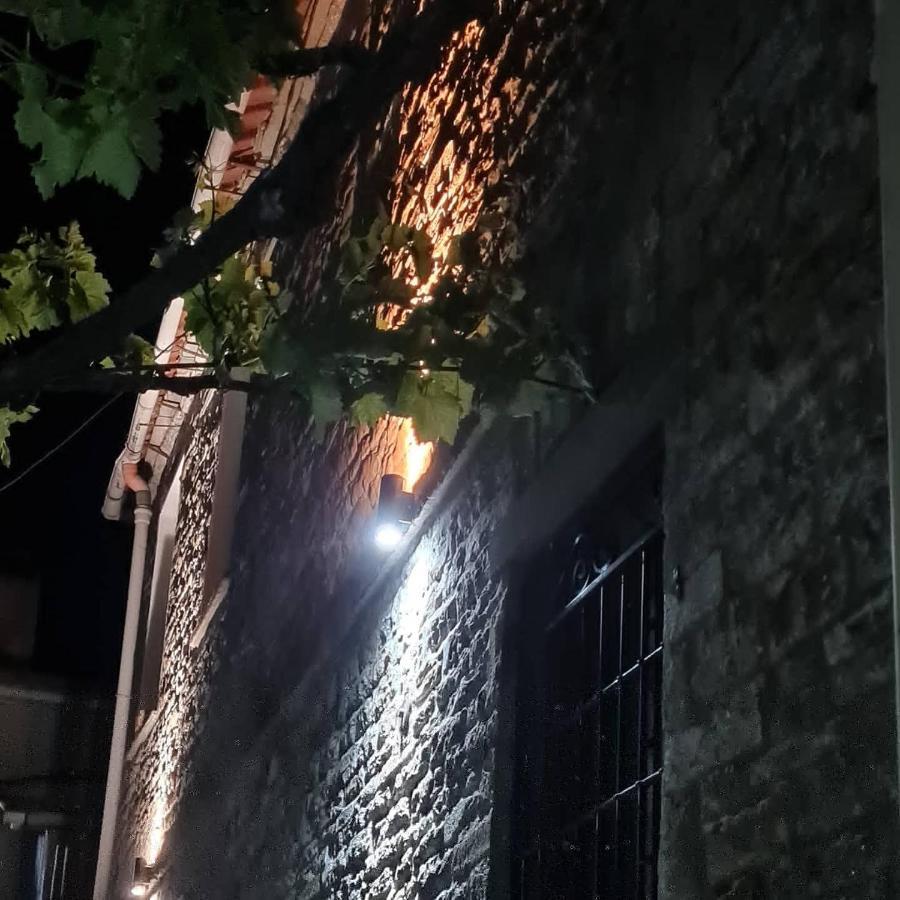 Përmet Garden Guest House מראה חיצוני תמונה