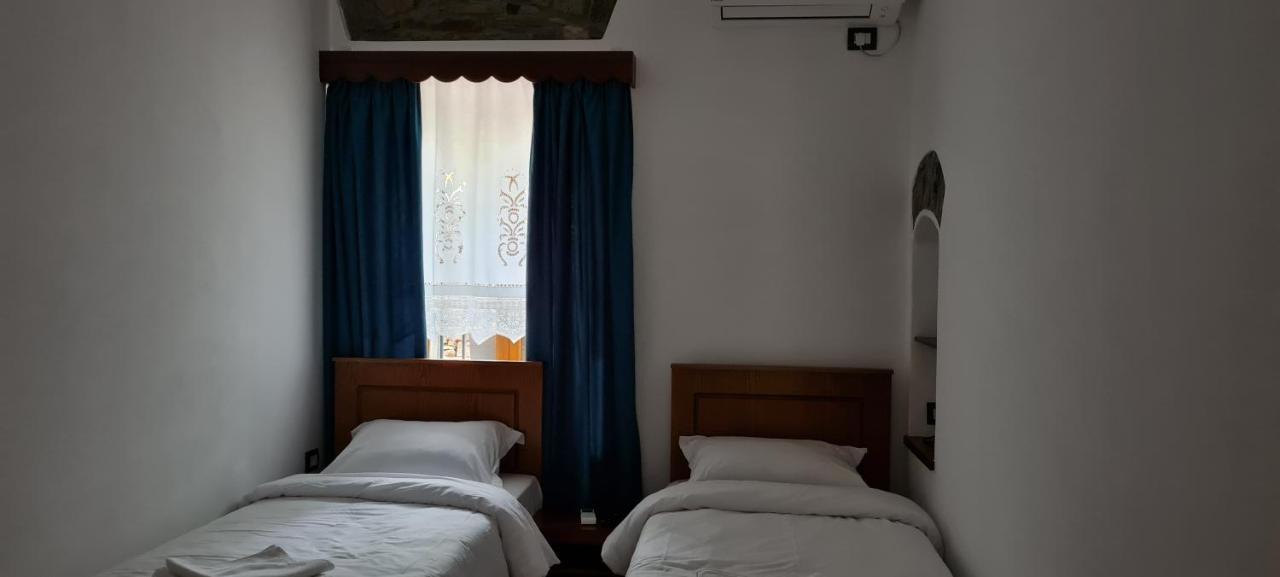 Përmet Garden Guest House מראה חיצוני תמונה