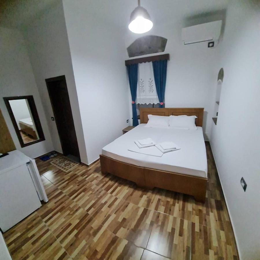 Përmet Garden Guest House מראה חיצוני תמונה
