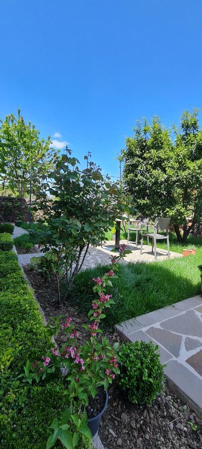 Përmet Garden Guest House מראה חיצוני תמונה