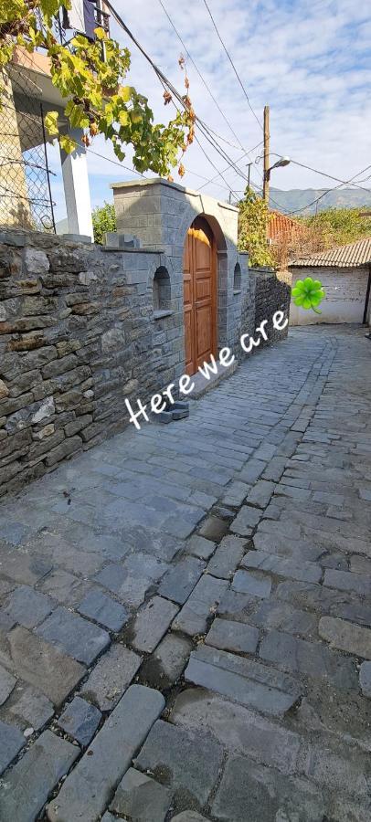 Përmet Garden Guest House מראה חיצוני תמונה