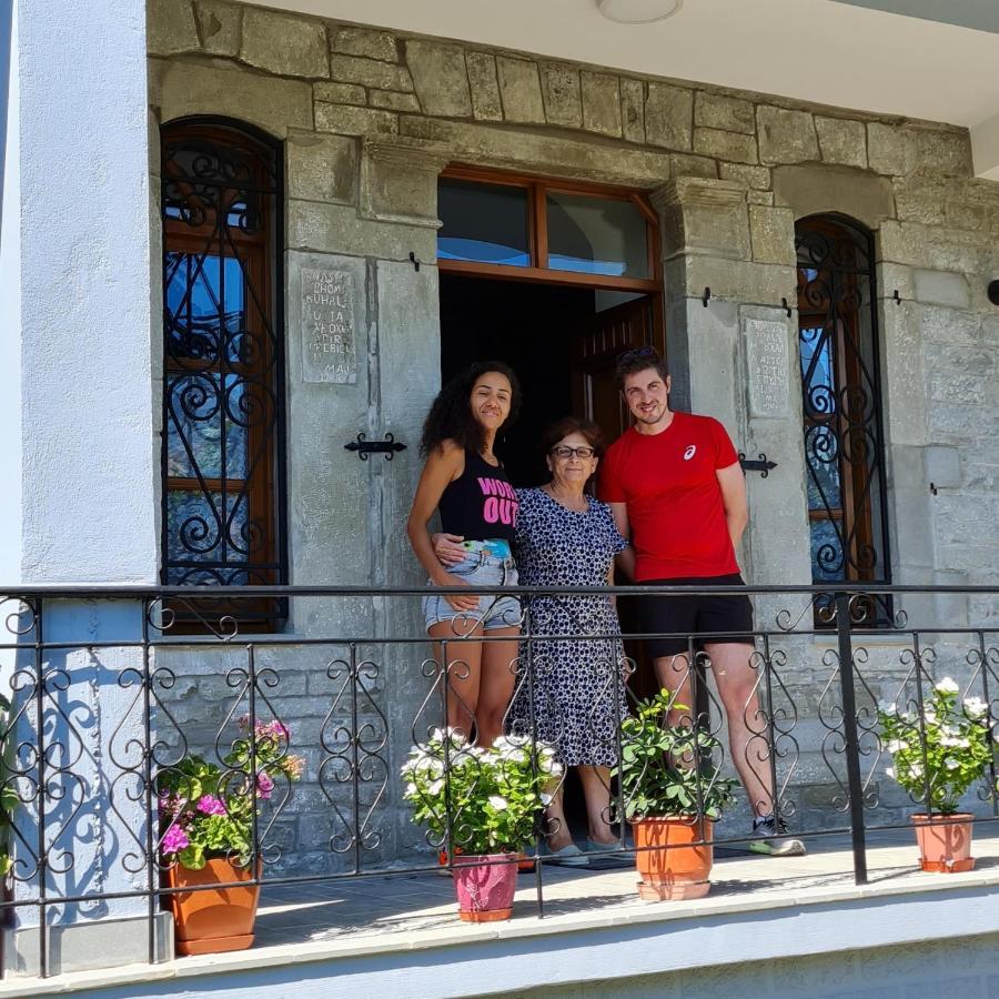 Përmet Garden Guest House מראה חיצוני תמונה
