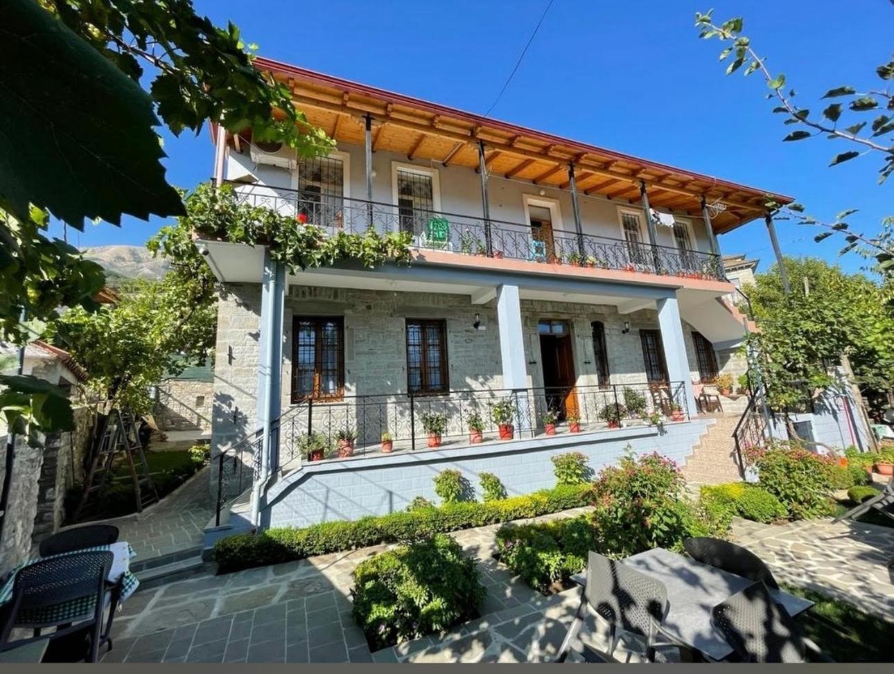 Përmet Garden Guest House מראה חיצוני תמונה